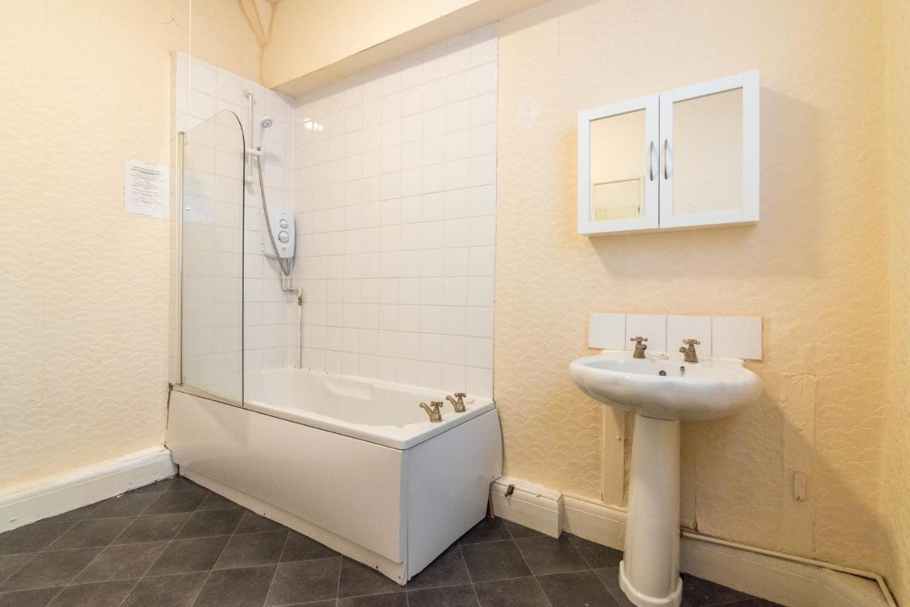 Old Trafford Stadium Hotel Селфорд Екстер'єр фото